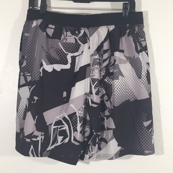 Nike Mens Swim Shorts Trunks Black White Gray L - Picture 4 of 6